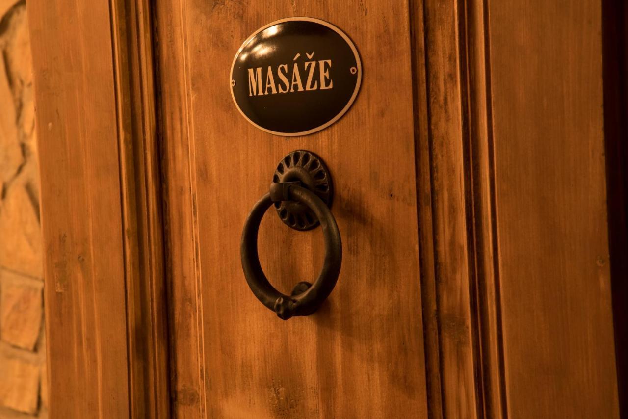 Hotel Na Baste Jablonec nad Nysą Zewnętrze zdjęcie